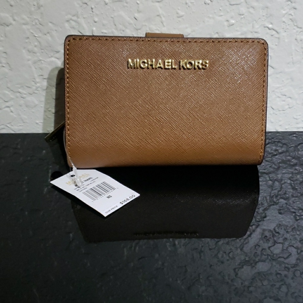Michael Kors wallet